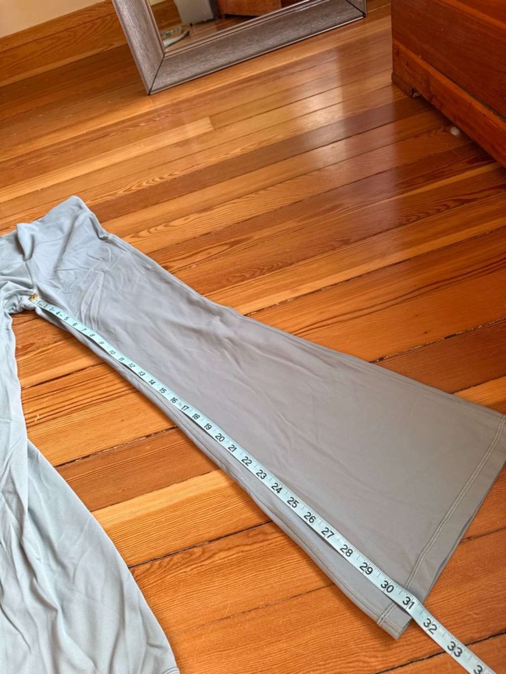 Athleta flared leggings - Picture 9 of 13